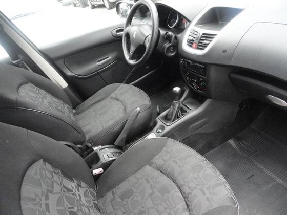 PEUGEOT 207 1.4 XR 8V FLEX 4P MANUAL PEUGEOT 207 1.4 XR 8V FLEX 4P MANUAL